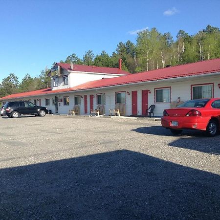 Richard Lake Motel Coniston Экстерьер фото